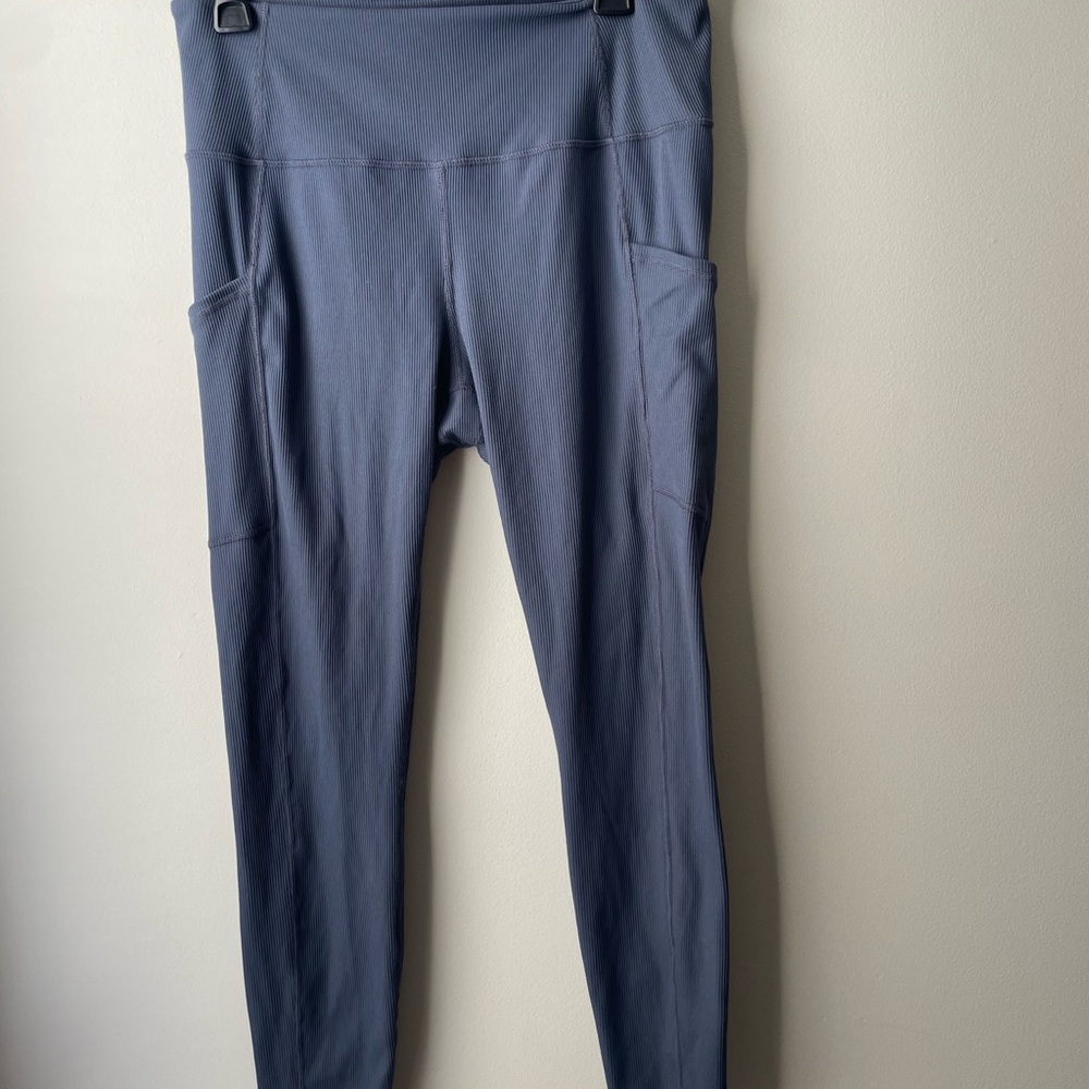 Lukka Lux Women’s Blue Ribbed Leggings Size Large Boutique Thick Athletic - Picture 2 of 5